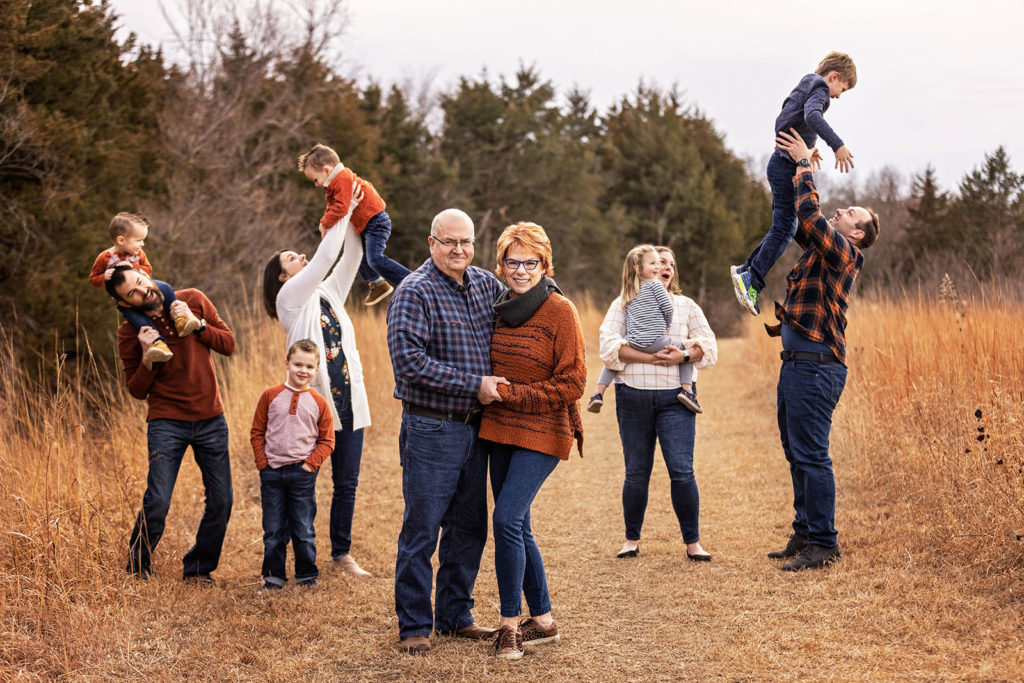 large family picture ideas