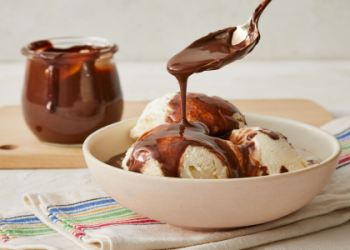 Rich Homemade Chocolate Ice Cream