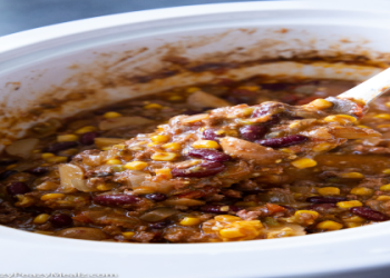 slow cooker cowboy casserole recipe
